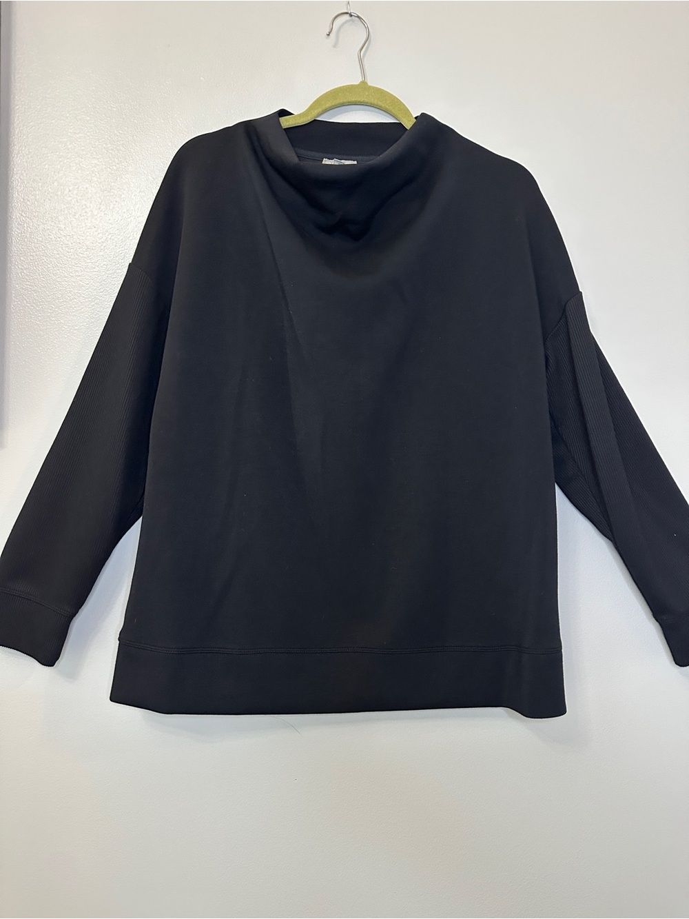 T by Talbots Black Funnel Neck Pullover Sweatshirt Medium Ribbed Sleeves